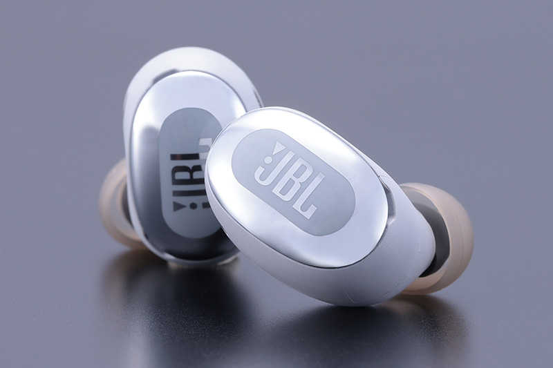 JBL「LIVE FREE 2」