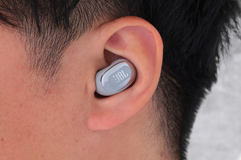 JBL「LIVE FREE 2」