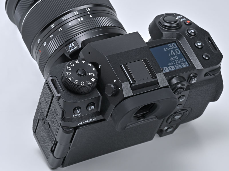 価格.com - [PR企画]富士フイルム 新型ミラーレスカメラ「X-H2S