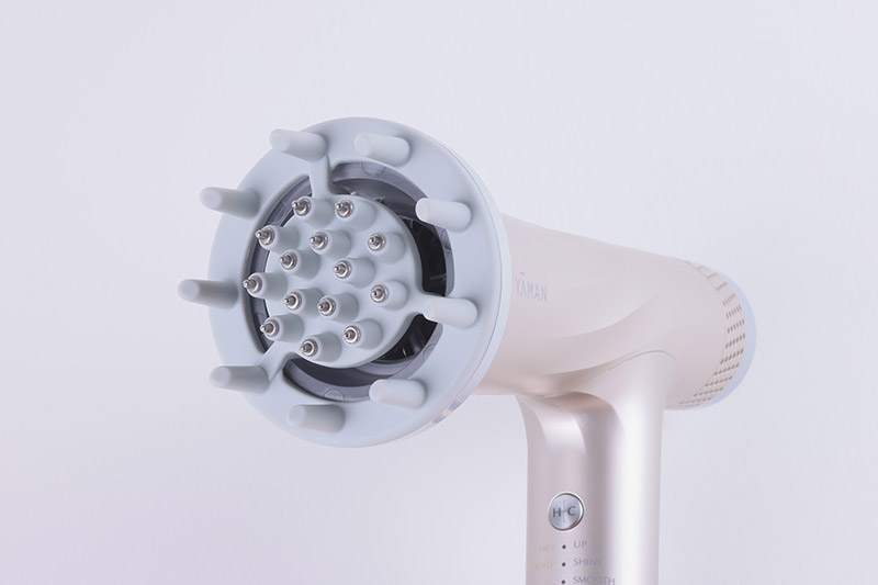 価格.com - [PR企画]ヤーマン「リフトドライヤー」で毎日無理なく美髪