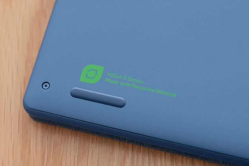 レノボ「Lenovo Yoga 670」