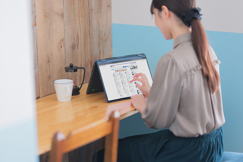 レノボ「Lenovo Yoga 670」