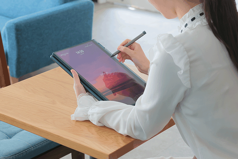 レノボ「Lenovo Yoga 670」