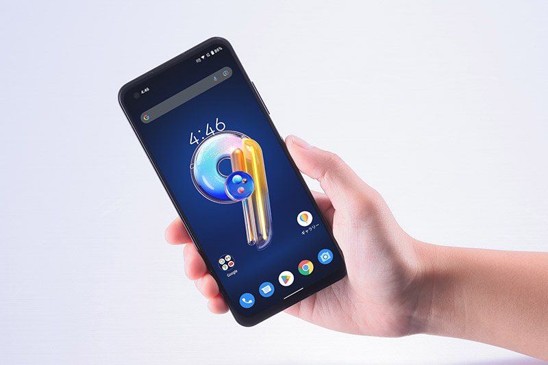 価格.com - [PR企画]コンパクトで高性能！ ASUS「Zenfone 9