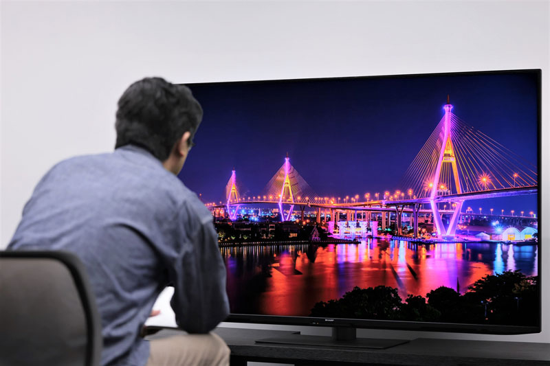 シャープ「AQUOS」