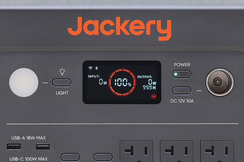 Jackery Solar Generator 1000 Plus