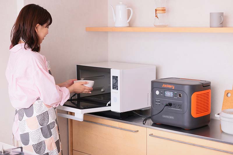 Jackery Solar Generator 1000 Plus