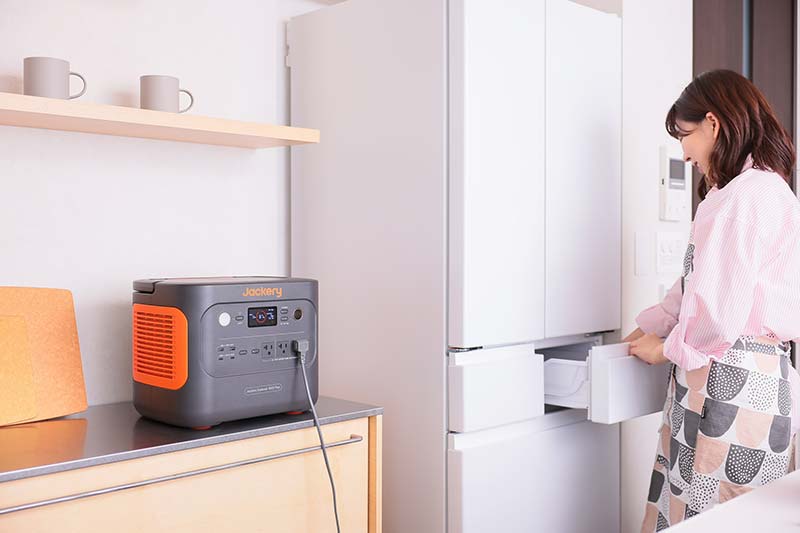 Jackery Solar Generator 1000 Plus