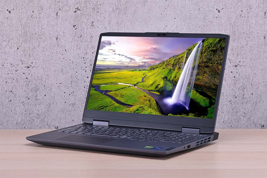 15.6型ノート「Lenovo LOQ 15IRH8」