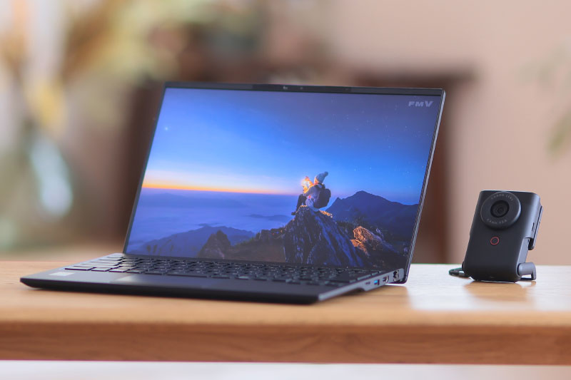 「インテル® Evo™ ノートブックPC」