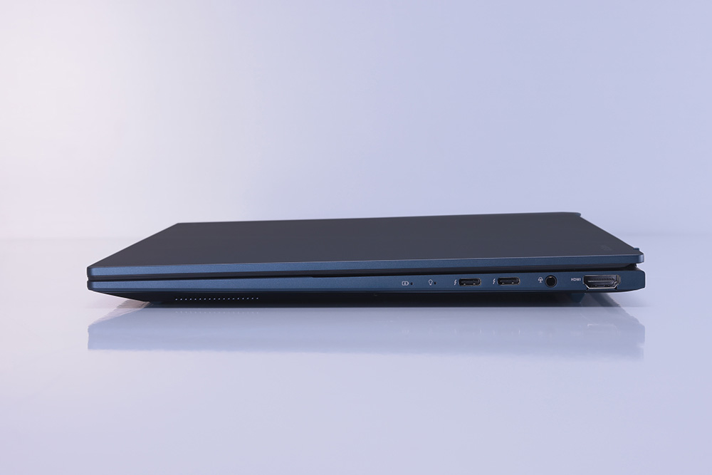 価格.com - [PR企画]「ASUS Zenbook 14 OLED」デビュー ノートPC