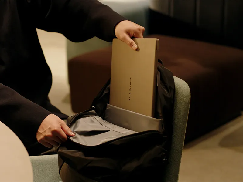 ASUSuZenbook SORAv