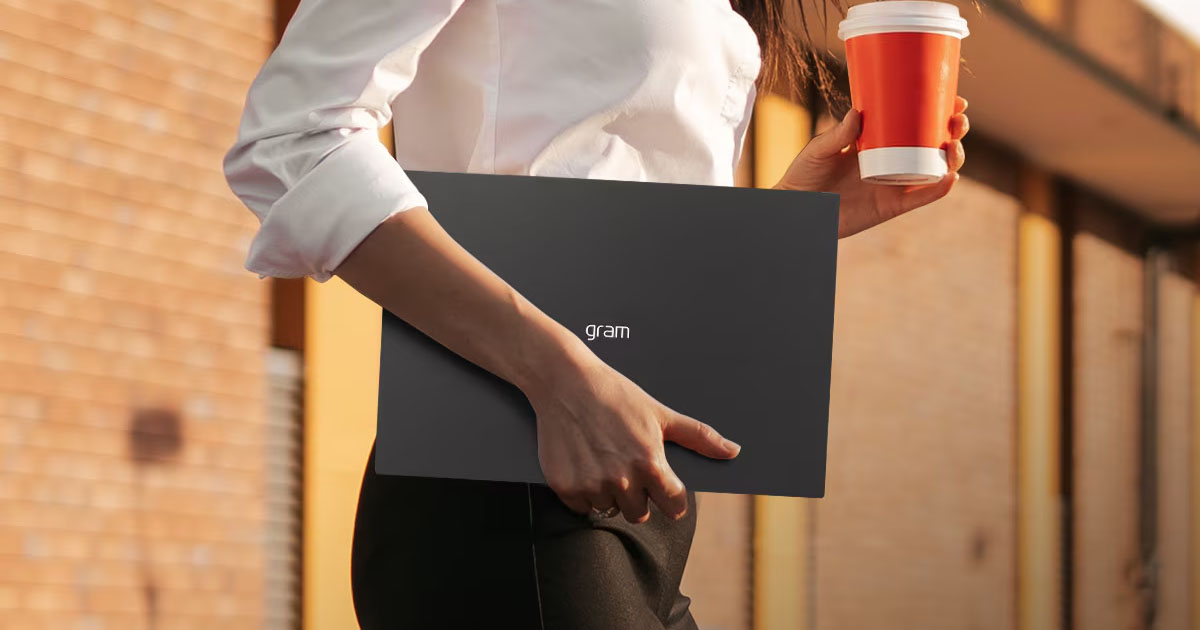 価格.com - [PR企画]「LG gram 14」新生活を快適にする薄型・軽量・長