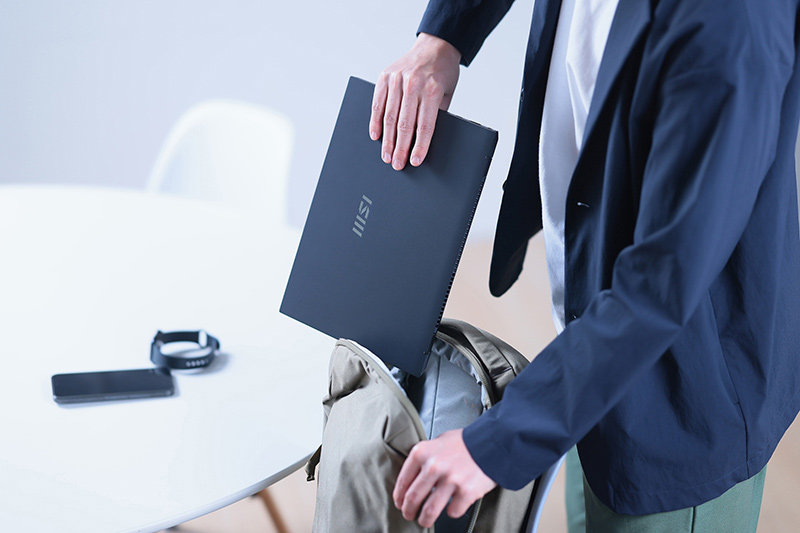 MSI「Prestige 13 A13M」