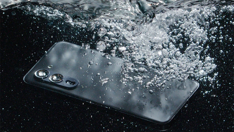 FCNT�uarrows Alpha�v