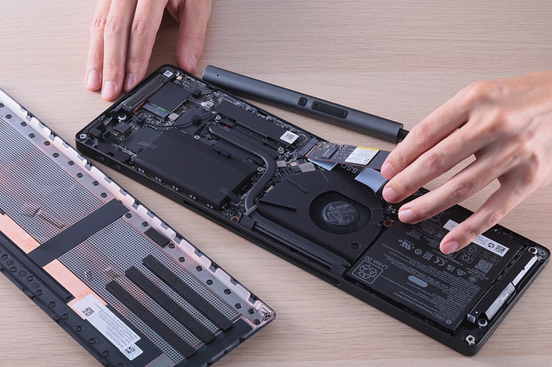 価格.com - [PR企画]え？ これがパソコン!? HPキーボード一体型PCの