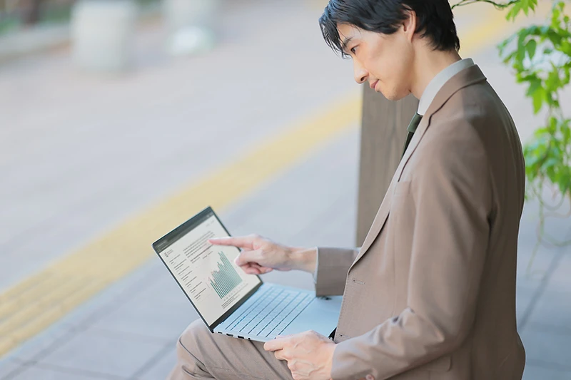 ASUS ExpertBook Ultra