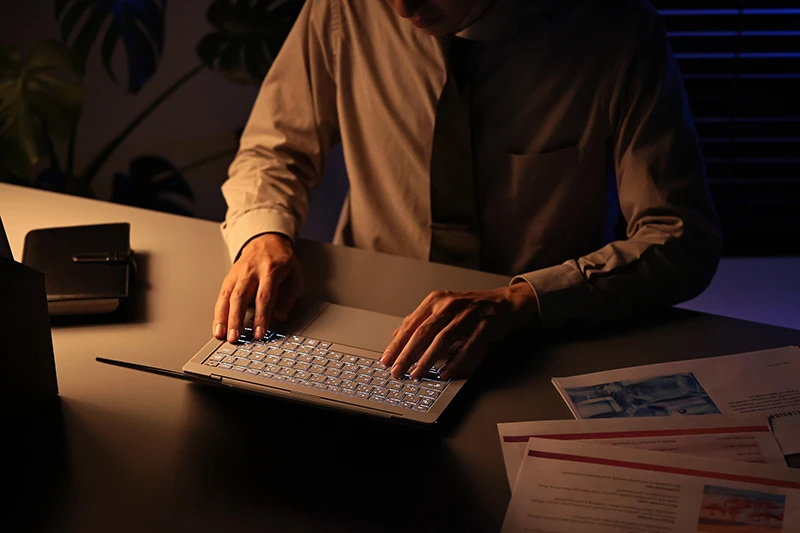 ASUS ExpertBook Ultra