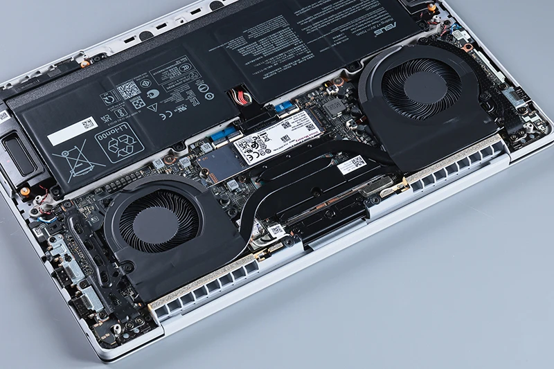 ASUS ExpertBook Ultra