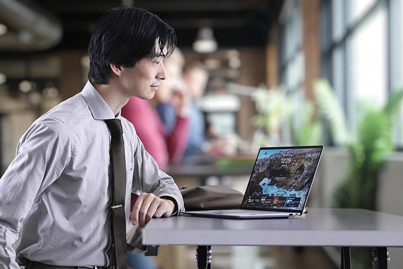 ASUS ExpertBook Ultra