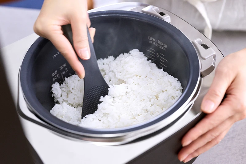 価格.com - [PR企画]お米の旨みを引き出す！ “ちょうどいい炊飯器”なら