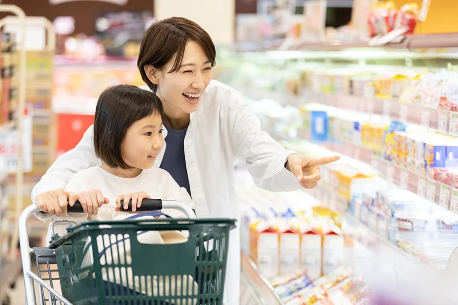 「あ、現金が必要!」。そんな時も、わざわざ遠回りする必要はありません。イオン銀行ATMはショッピングセンターやスーパーマーケットなど、あなたのいつものお買い物ルートにあるからです