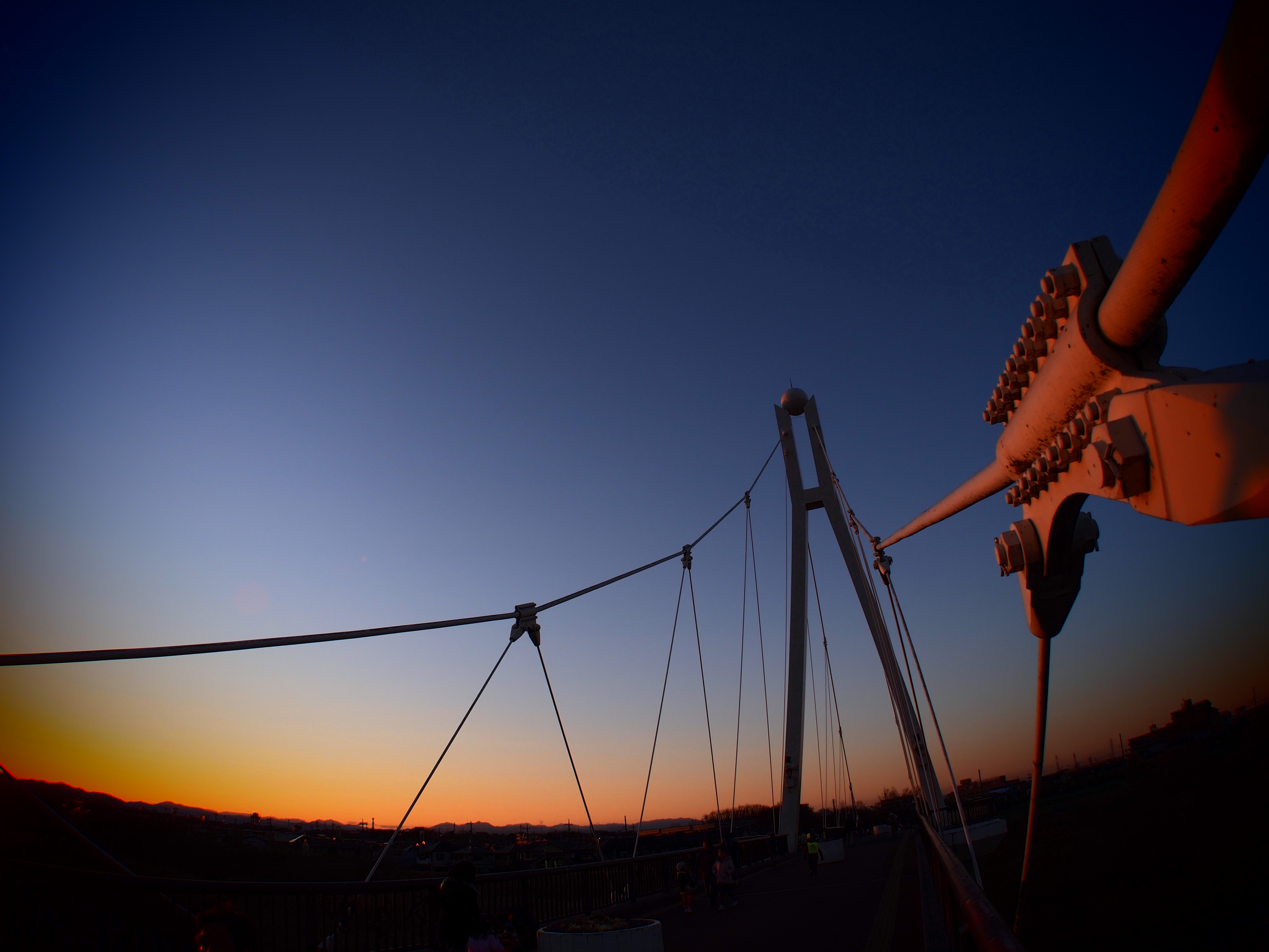 価格 Com 注目製品レポート レンズ3本セットが3万円 オリンパスの低価格追加レンズの実力とは 3 5