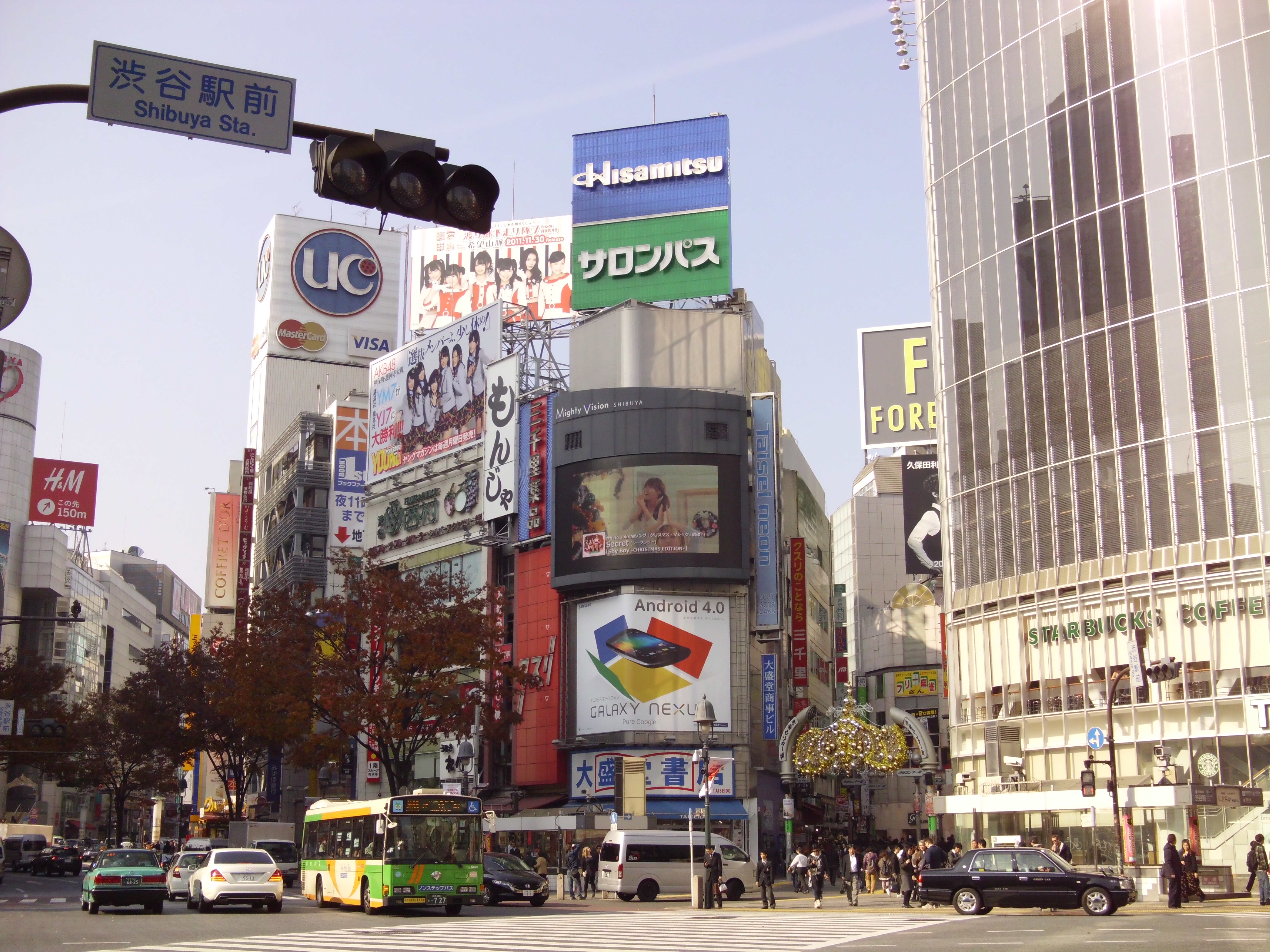 価格.com - 【注目製品レポート】復活ポラロイド、写真