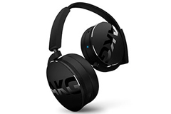 AKG