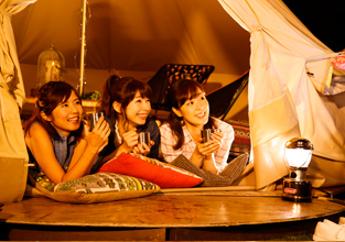 キャンプで宿泊する際の「寝室」になるのがテント