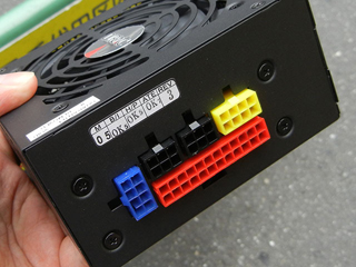 Thermaltake Toughpower Grand RGB 1050W Platinum PS-TPG-1050F1FAPJ