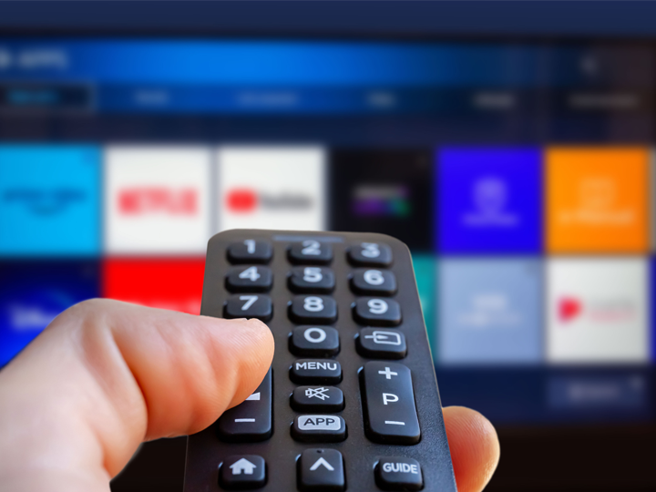 HDMI�ŘA�g����΃e���r�̃����R���ő���ł���