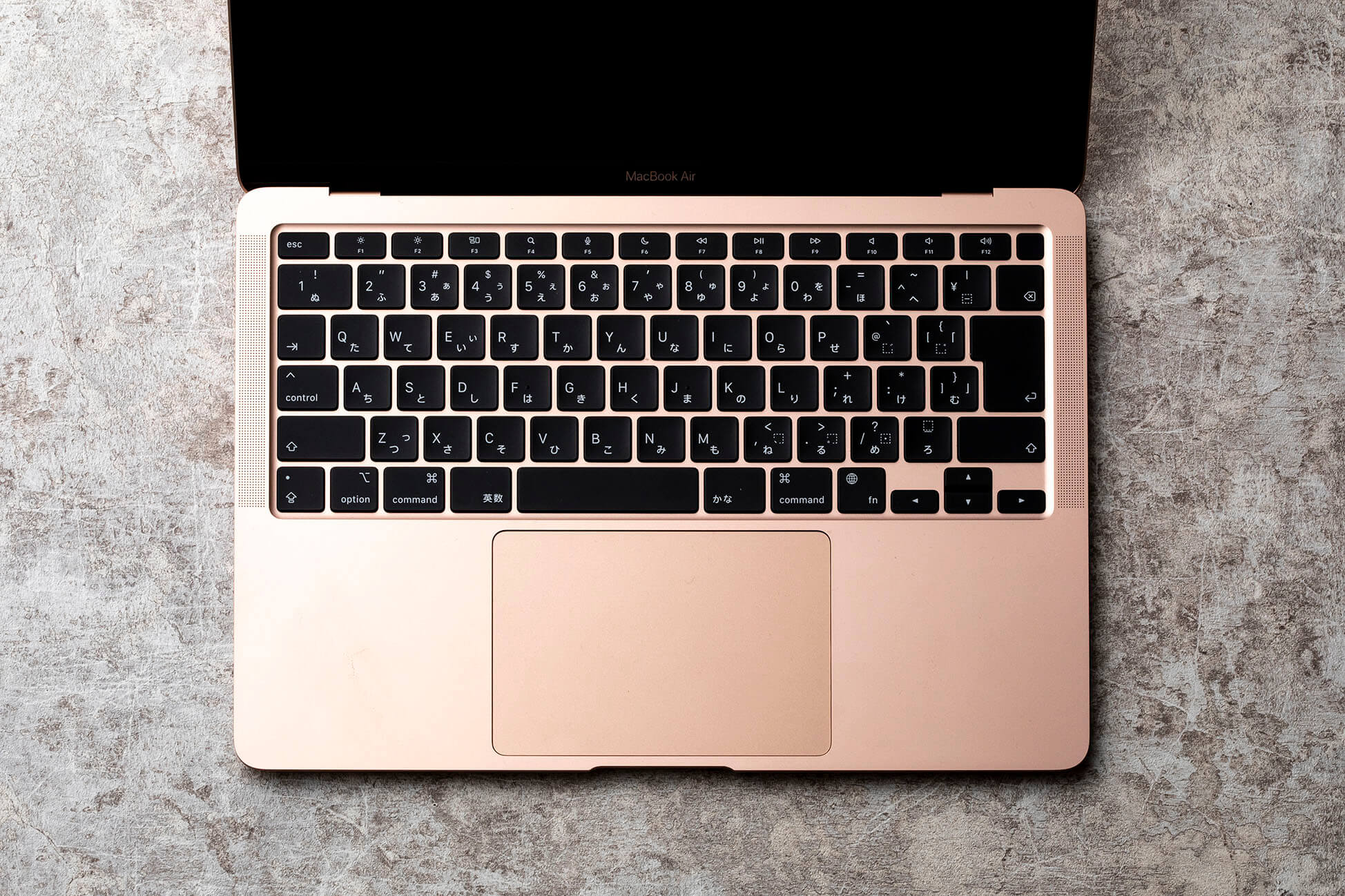 概念を変える1台｜Apple MacBook Air Retinaディスプレイ 13.3｜価格.com インプレッション