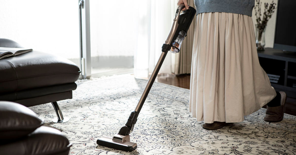 気がつけばキレイ好き｜HITACHI ラクかるスティック PV-BL20G｜価格