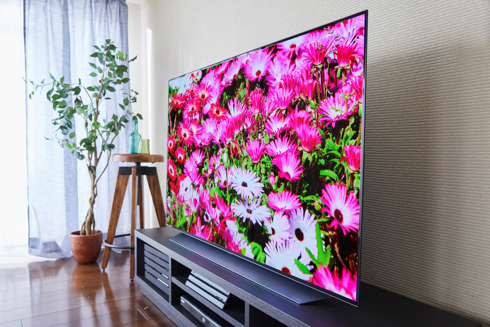 LG Electronics - LG OLED55C9PJA 4K有機ELテレビ 120hz低遅延でゲーム