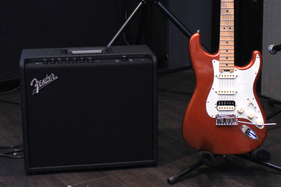 楽器もIoT!? Fenderの世界初Wi-Fiギターアンプ「MUSTANG GT」がアツい - 価格.comマガジン