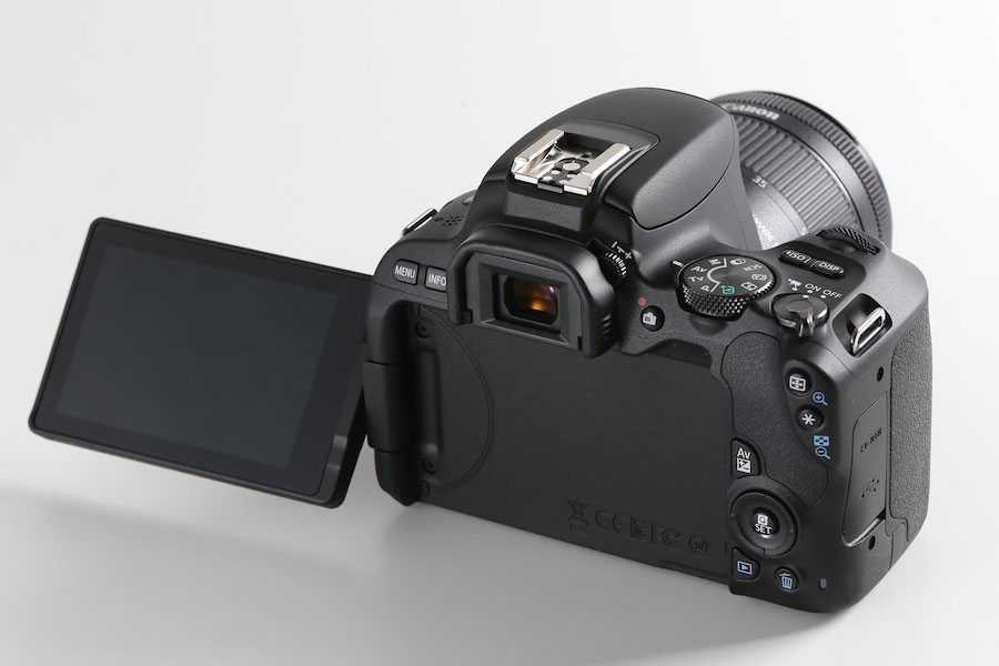 Canon一眼レフ  EOS X9i、3脚、カメラバッグセット！