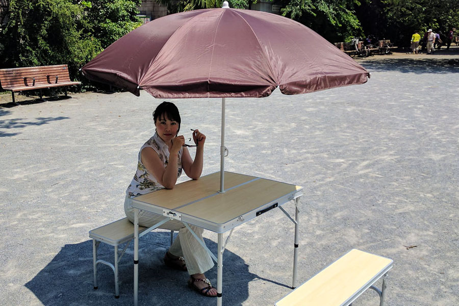 AEghA̕KiA܂肽݃e[uZbgiĂI