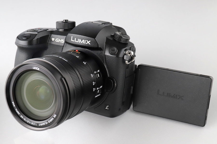 LUMIX 一眼レフ　4K カメラ