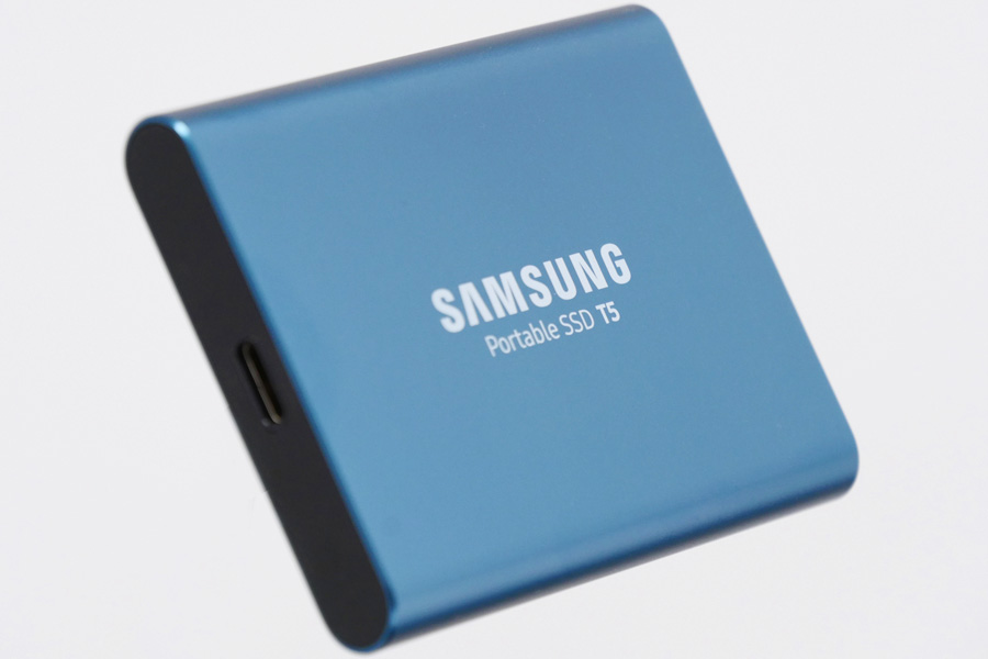 �R���p�N�g�ł������A�T���X���̐V�^�|�[�^�u��SSD�uT5�v�̎��͂��`�F�b�N�I