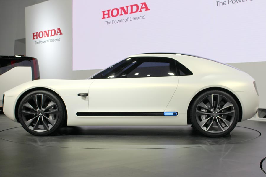 ホンダブースの注目は 世界初公開のevスポーツ Honda Sports Ev Concept 価格 Comマガジン