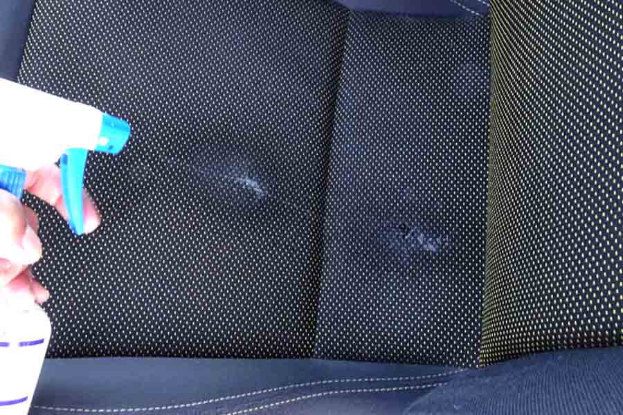 ダッシュボード ドア シート 車内の汚れは 内装用スプレー でお掃除 価格 Comマガジン