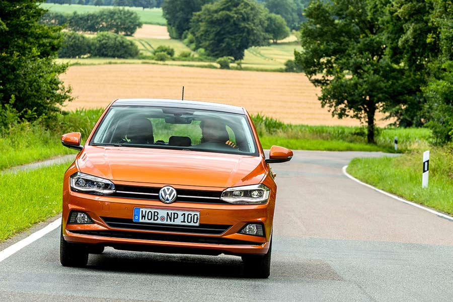 Vw 新型ポロ 国内初試乗 1l3気筒ターボとmqbの実力を検証 価格 Comマガジン
