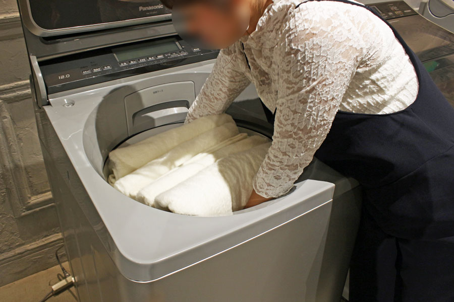 見せたくなる”パナソニックの新・縦型洗濯機は黄ばみも落とせる実力派
