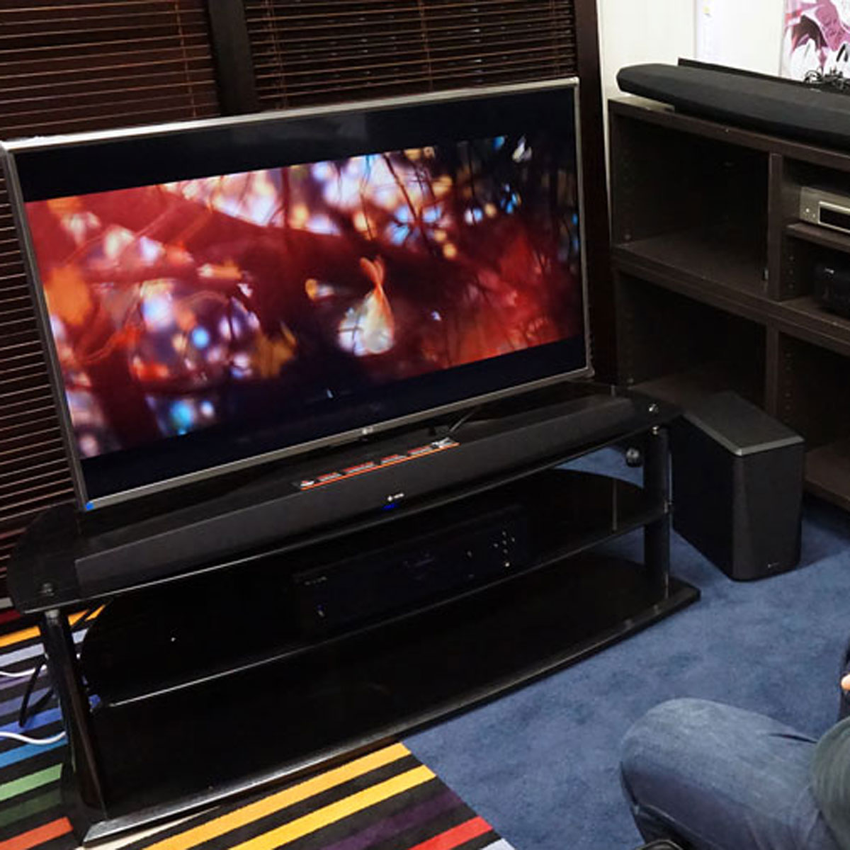 yXg[~OɂΉfm̑@\TEho[uHEOS HomeCinemav