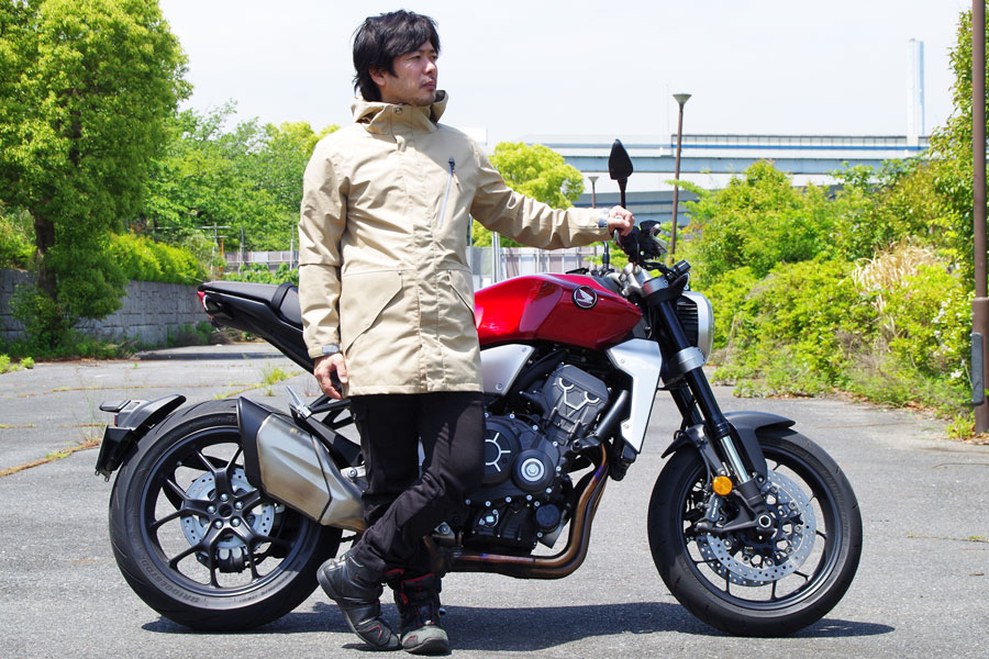 夏に最適なライディングジャケットはどれ 注目の新作6着をバイク乗りが全部着て確かめた 価格 Comマガジン