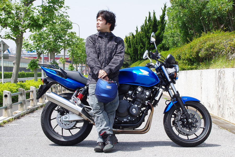 夏に最適なライディングジャケットはどれ？ 注目の新作6着をバイク乗りが全部着て確かめた！ - 価格.comマガジン