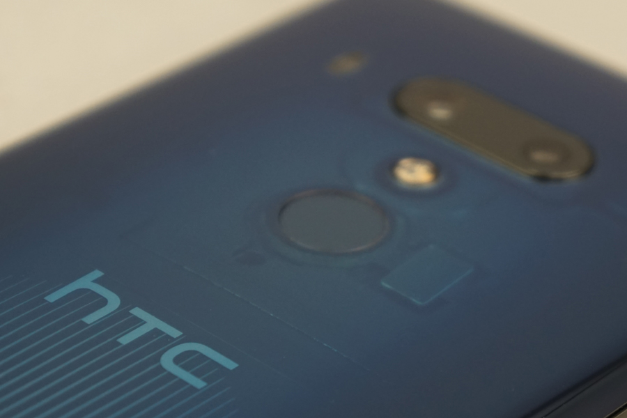 HTC U12+ SIMフリーモデル トランスルーセントブルー
