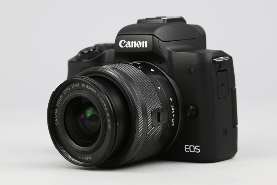 Canon EOS Kiss M Wズームキット ブラック 超特価！早い者勝ち！