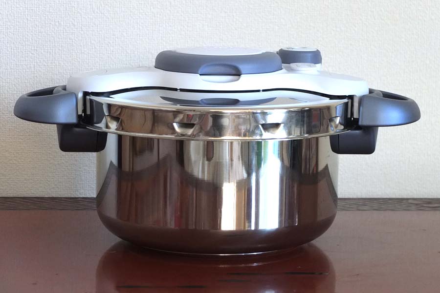ティファールの圧力鍋「クリプソ ミニット イージー」なら、簡単操作で料理初級者も安心！ - 価格.comマガジン